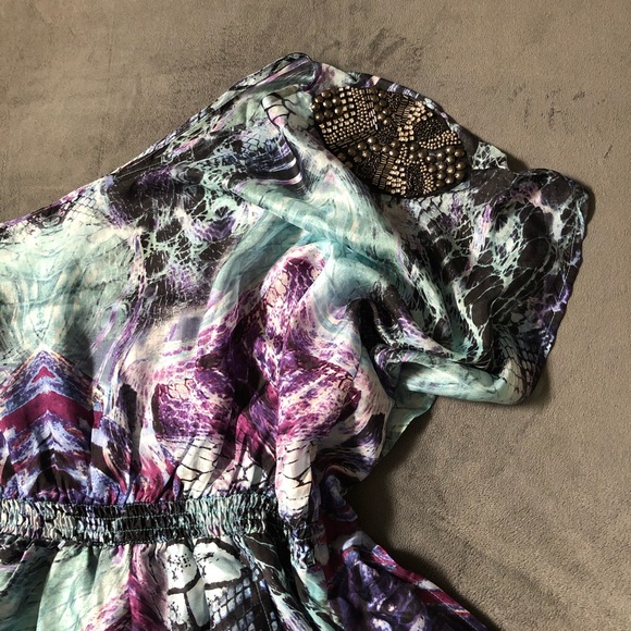 Silk shirt off the shoulder - Picture 4 of 7